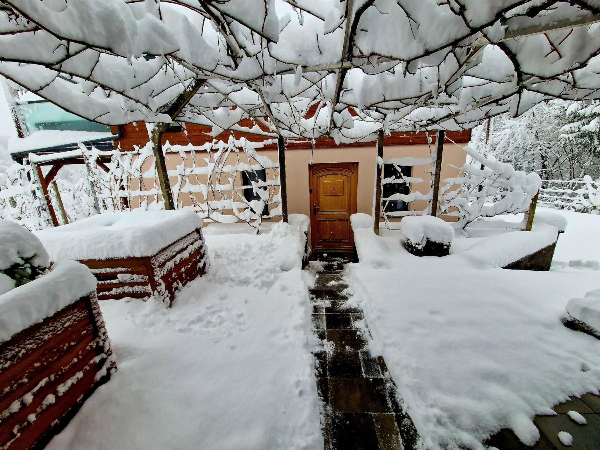 Vineyard Cottage Matej Trebnje Exteriör bild